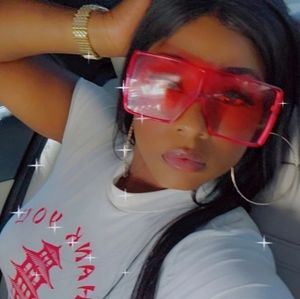 Meet your Posher, Latoya